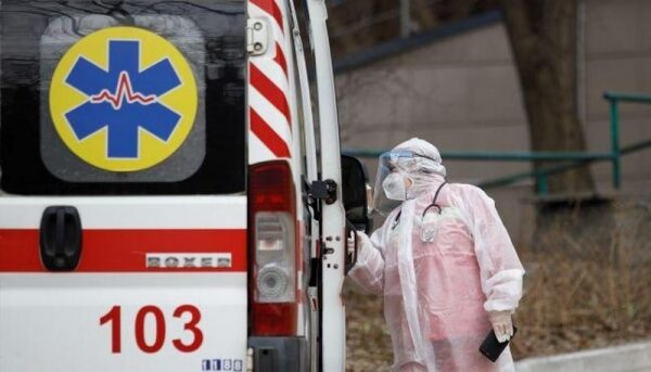 &laquo;Омикрон&raquo; наступает: кто находится в группе риска