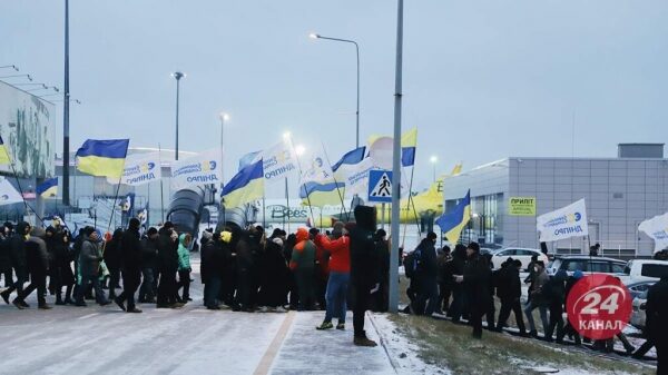 В Украину прибыл Порошенко: все подробности В Украину прибыл Порошенко: все подробности