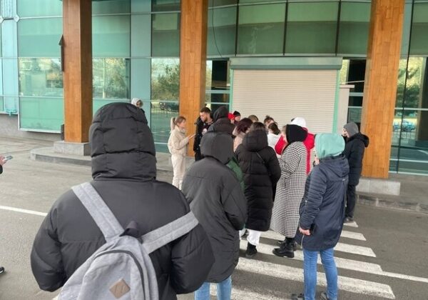 Последствия атаки в Одессе: огромные очереди и скачок курса валют Последствия атаки в Одессе: огромные очереди и скачок курса валют