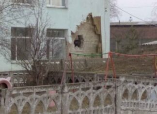 В Станице Луганской под артобстрел попал детский сад: есть пострадавшие