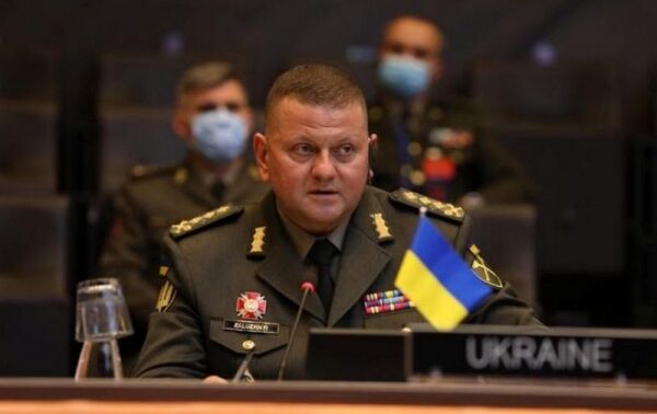 Главы Минобороны и ВСУ заверили о готовности дать отпор РФ Главы Минобороны и ВСУ заверили о готовности дать отпор РФ