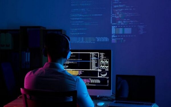 Оккупантам пришлось слушать гимн Украины из-за хакеров Anonymous Оккупантам пришлось слушать гимн Украины из-за хакеров Anonymous