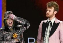 Билли Айлиш и ее брат Финнеас обратились к украинцам