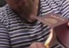 В Одессе гражданин РФ сжег свой паспорт и записал это на видео