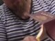 В Одессе гражданин РФ сжег свой паспорт и записал это на видео
