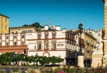 Киевский суд наложил арест на несколько гостиниц Одессы, которые принадлежат россиянам
