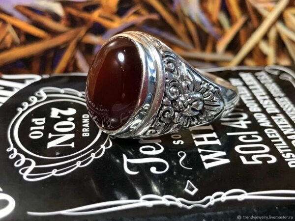 Серебряный перстень – элегантный и статусный аксессуар Серебряный перстень – элегантный и статусный аксессуар
