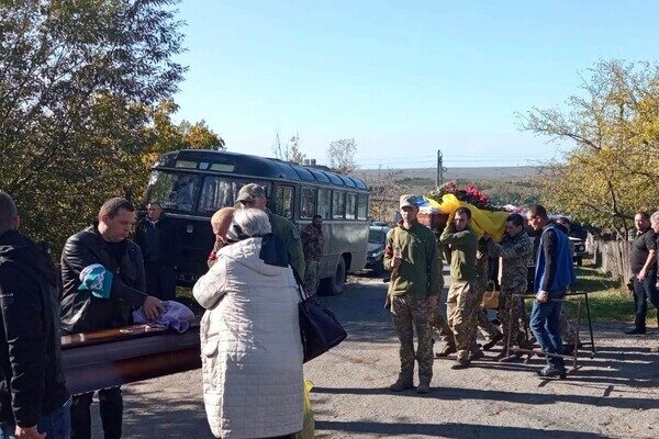 В Одесской области простились с двумя погибшими на фронте защитниками Украины В Одесской области простились с двумя погибшими на фронте защитниками Украины