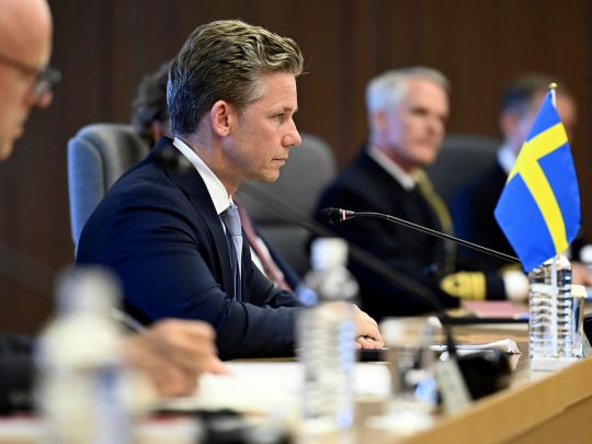 Швеція прискорить постачання оборонних матеріалів до України