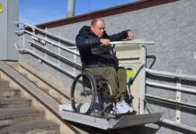 В Одессе заработали электрические подъемники для людей с инвалидностью