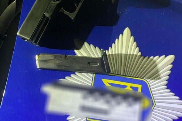За сутки в Одессе два раза остановили людей с оружием За сутки в Одессе два раза остановили людей с оружием
