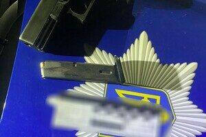 За сутки в Одессе два раза остановили людей с оружием За сутки в Одессе два раза остановили людей с оружием
