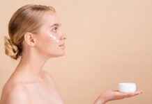 Почему выбирают кремы с пептидами для лица?