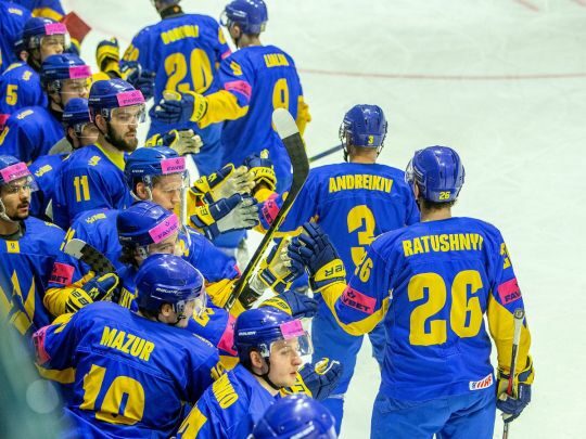 Збірна України з хокею не без проблем обіграла аутсайдера на чемпіонаті світу: відеоогляд матчу
