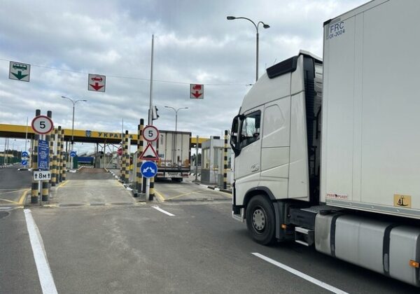 Один грузовик в час: поляки готовят акцию протеста на границе с Украиной Один грузовик в час: поляки готовят акцию протеста на границе с Украиной