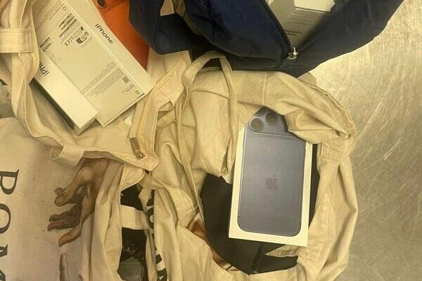 В Одесской области предотвратили контрабанду более 20 новых iPhone 17 В Одесской области предотвратили контрабанду более 20 новых iPhone 17