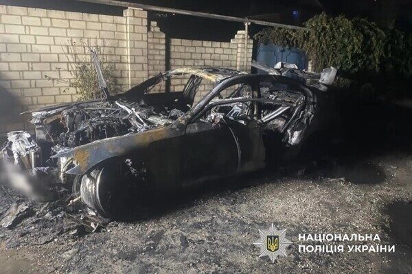 В Одессе молодой человек поджег четыре автомобиля: подробности преступления В Одессе молодой человек поджег четыре автомобиля: подробности преступления