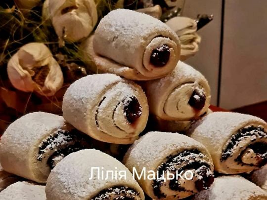 Печиво «Вишні під снігом»: ідеально до зимових чаювань