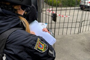 Взрывчатка на дверце: в Одессе хотели подорвать автомобиль предпринимателя Взрывчатка на дверце: в Одессе хотели подорвать автомобиль предпринимателя