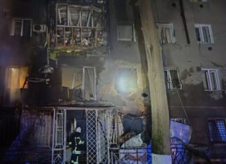 РФ обстреляла дома и гимназию в Одесской области: есть пострадавшие
