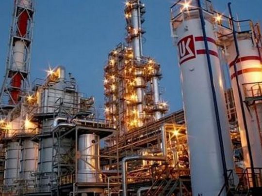 Українські дрони попрацювали: у росії зупинився ще один потужний НПЗ